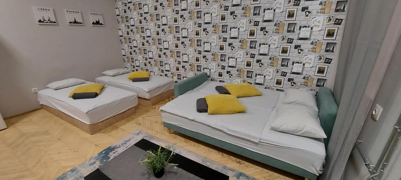 Studio 4 Apartment In The Party District Budapest Exterior photo